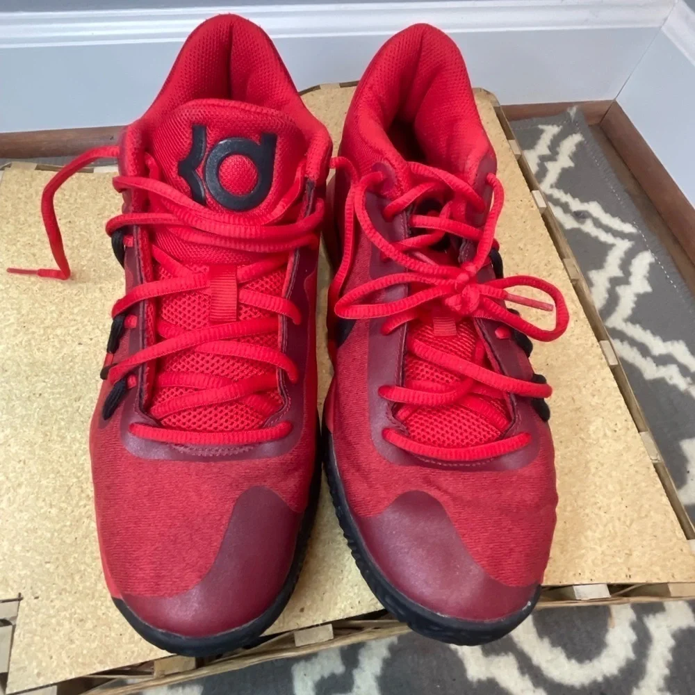 Nike Kevin Durant Basketball Shoes Size 6 Youth